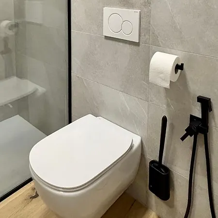 Luna At Dorato, Luxury Apartamento Colico